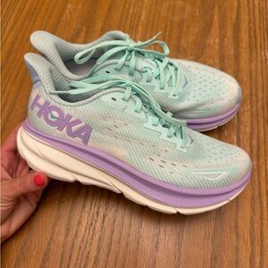 Hoka Clifton 9 Womens Size 8.5
